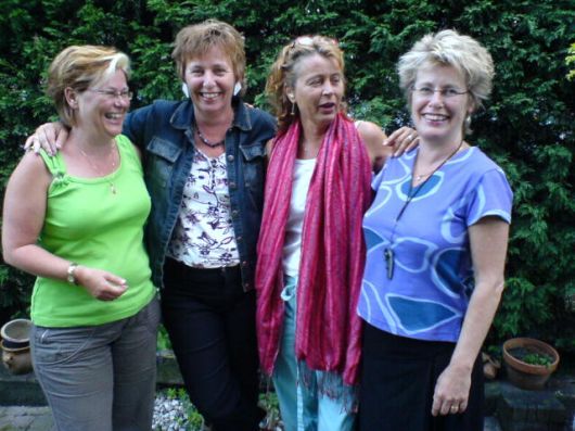 vlnr Simone, Bernadine, ik, Els