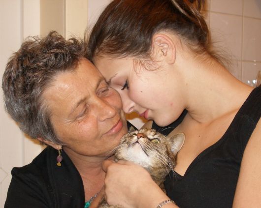 Gaby, Amber en de poes, april 2007
