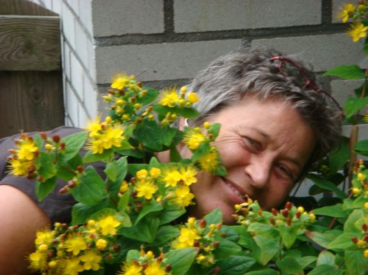 Gaby in de bloemen