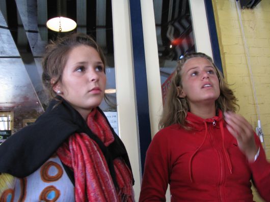 Amber en vriendin Lise